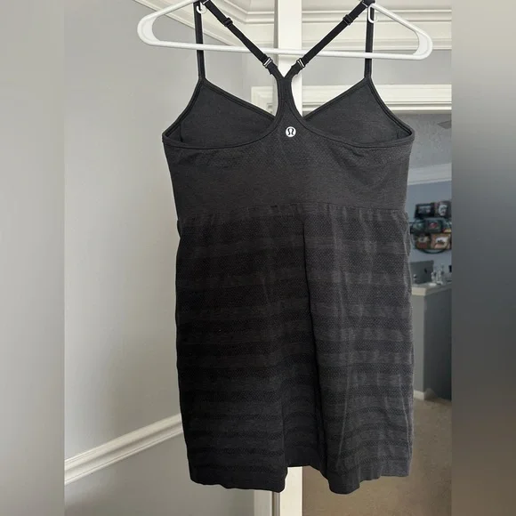 Lululemon Adjustable Tank Top Black/Dark Gray Size 8 - Picture 8 of 8